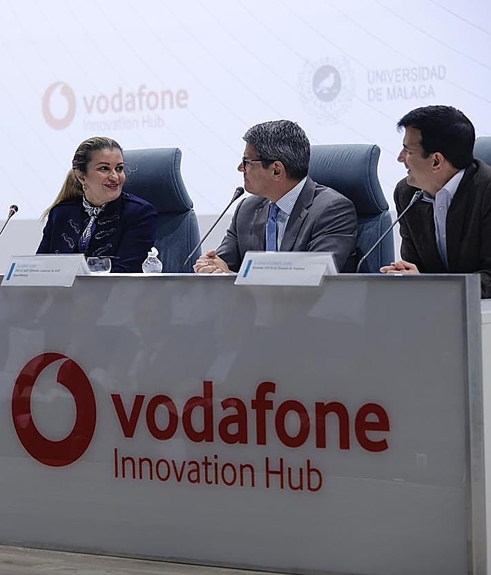 Imagen secundaria 2 - Nace Málaga Satellite Center: el primer &#039;lab&#039; europeo de la tecnología que traerá la cobertura universal desde el espacio