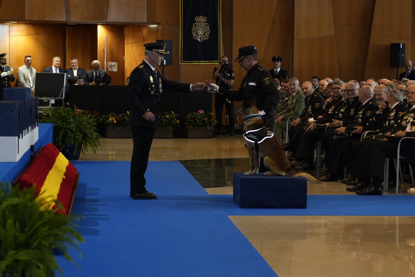 La Policía Nacional celebra en Málaga el día de su patrón