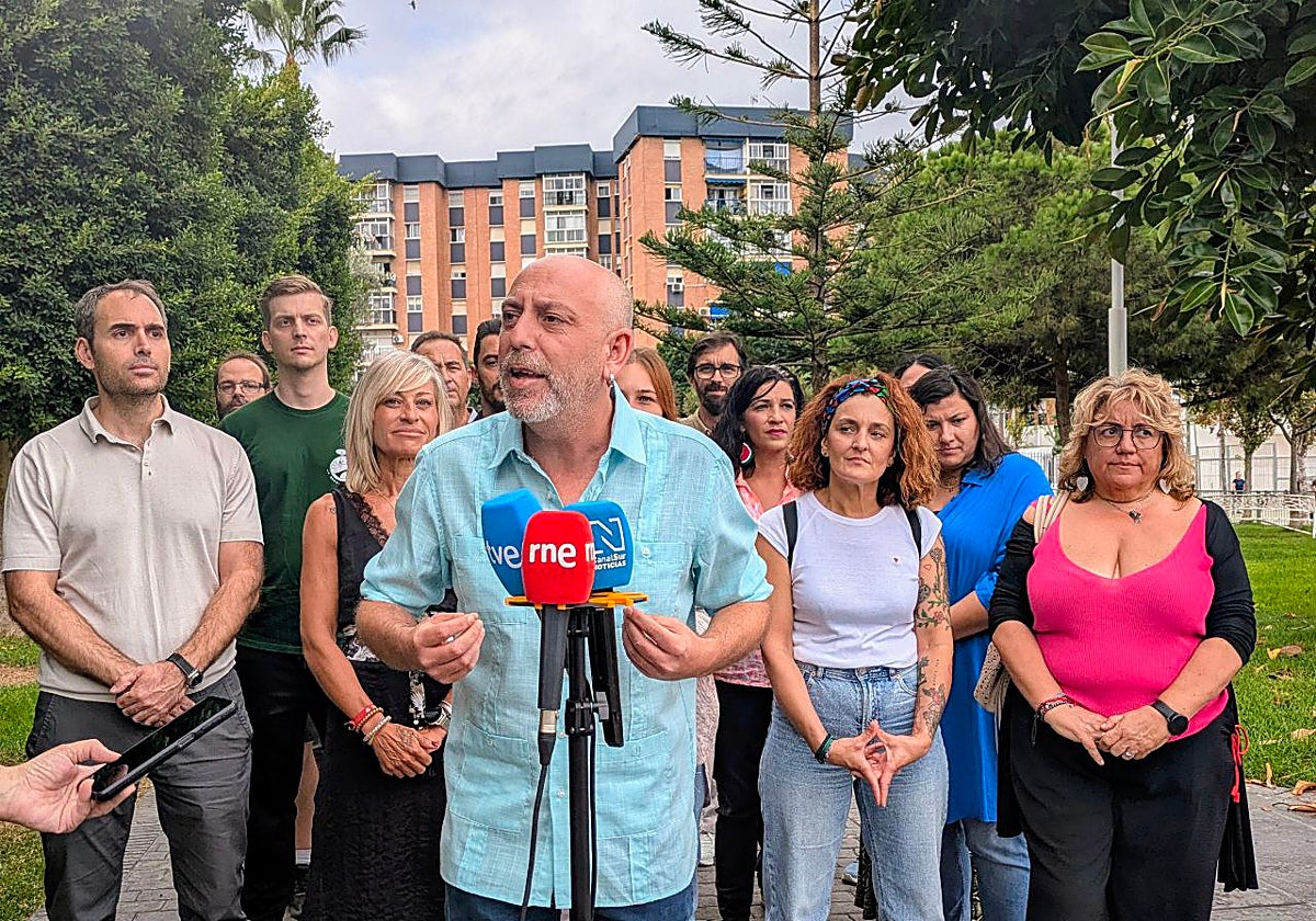 Alba, este lunes, durante la presentación de su candidatura.