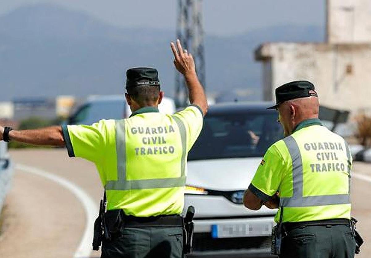 Lo que debes saber de la nueva campaña intensiva de control de la DGT que podría costarte una multa desde hoy