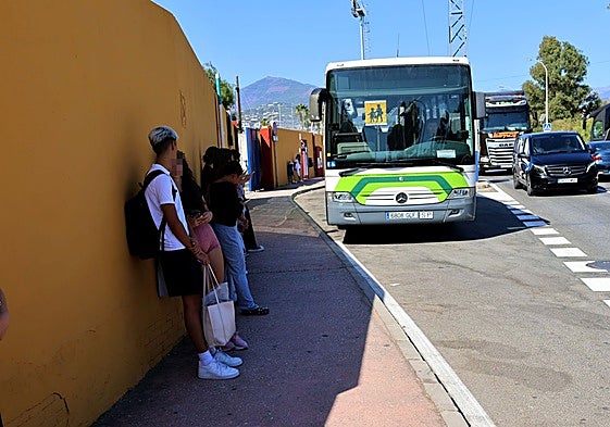 La Junta de Gobierno Local ha autorizado tres nuevas rutas de transporte escolar.