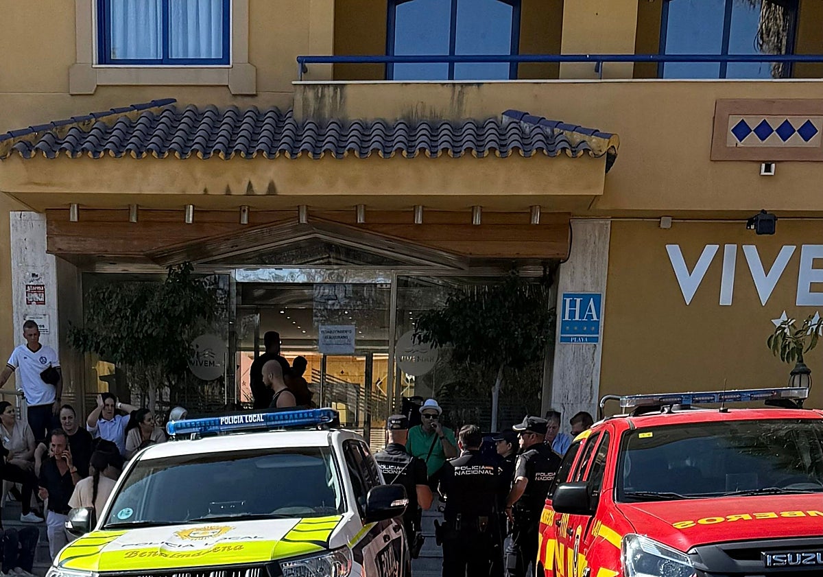 Imagen principal - Imágenes del cierre del hotel Vistamar, que operaba con el nombre de Vivemar.