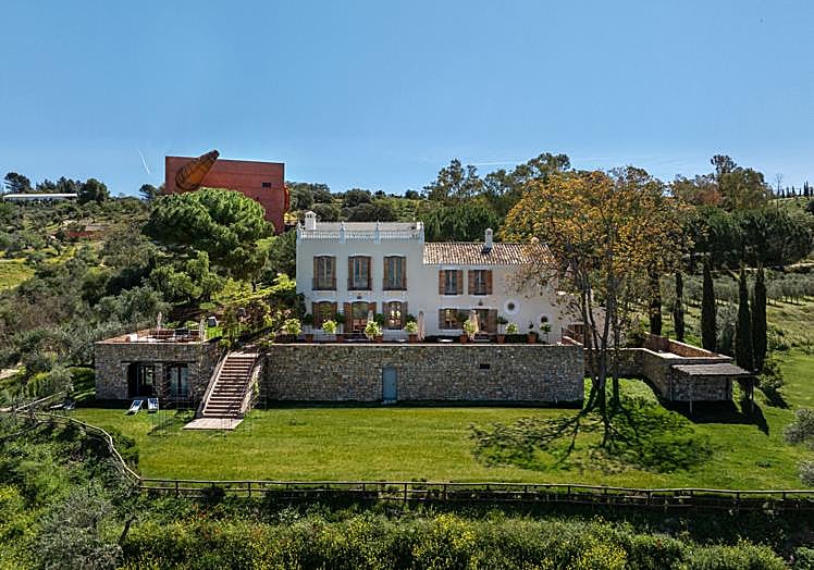 Cortijo La Almazara.