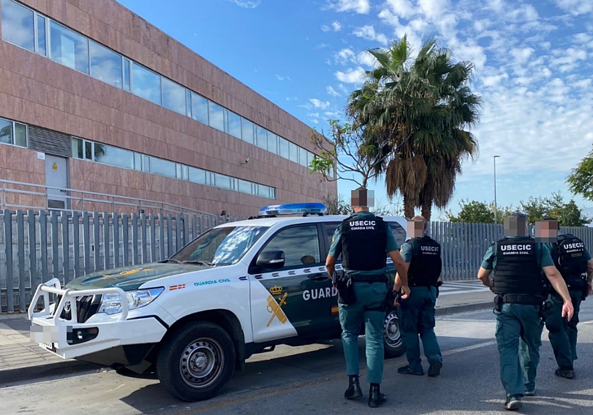 Efectivos de la USECIC desplegados este miércoles para reforzar la seguridad en los juzgados.