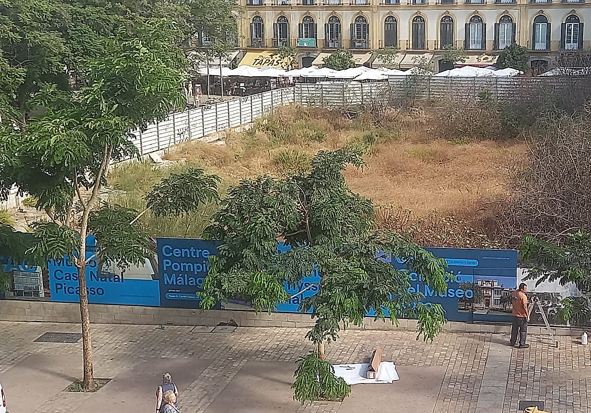Trabajos para el cambio perimetral de la parcela.