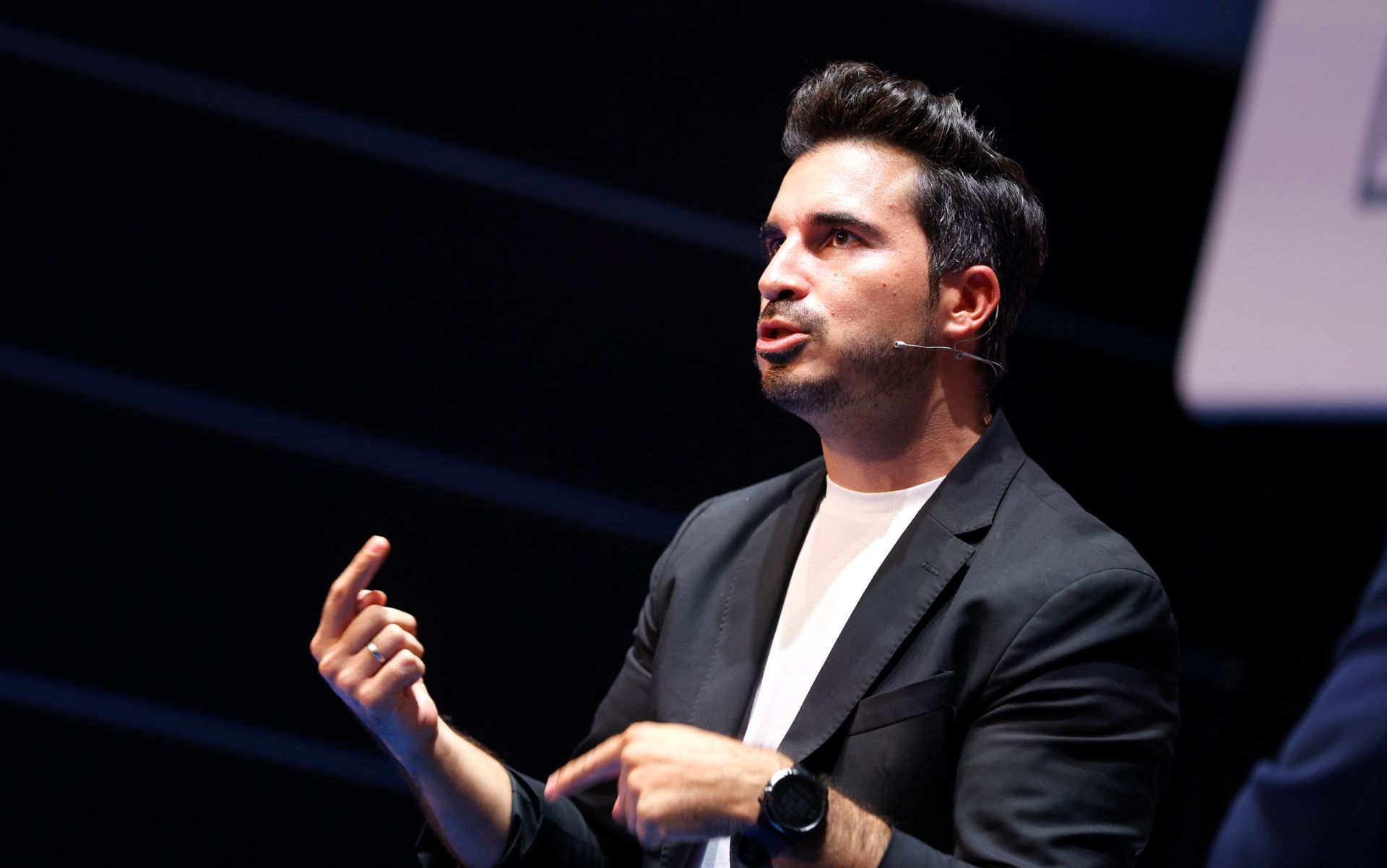 Presentación de &#039;El susurro del fuego&#039; con Javier Castillo en el Aula de Cultura de SUR