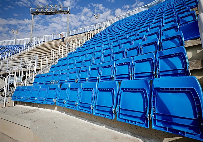 Imagen de hace algunos días de la sillería retirada de La Rosalesa.