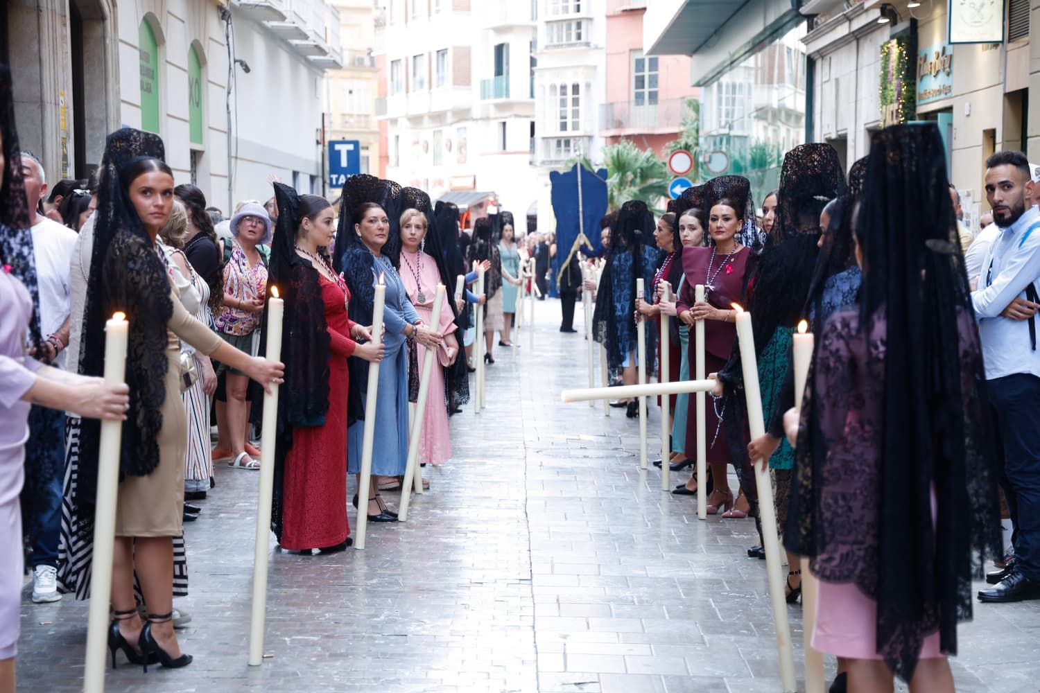 La procesión extraordinaria de la Virgen del Gran Perdón por el centenario de la Hermandad del Prendimiento, en imágenes
