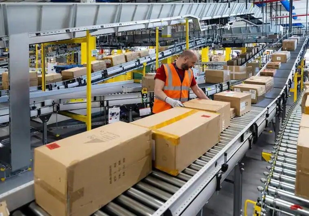 Amazon busca cientos de empleados en toda España para la campaña de Navidad