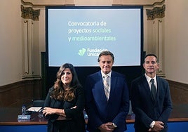 Ana Cabrera, Gerardo Lerones y Manuel Dorado, este miércoles en la presentación de la convocatoria en el Centro Cultural Fundación Unicaja.
