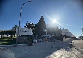 Fachada principal del Parador de Turismo de Nerja.