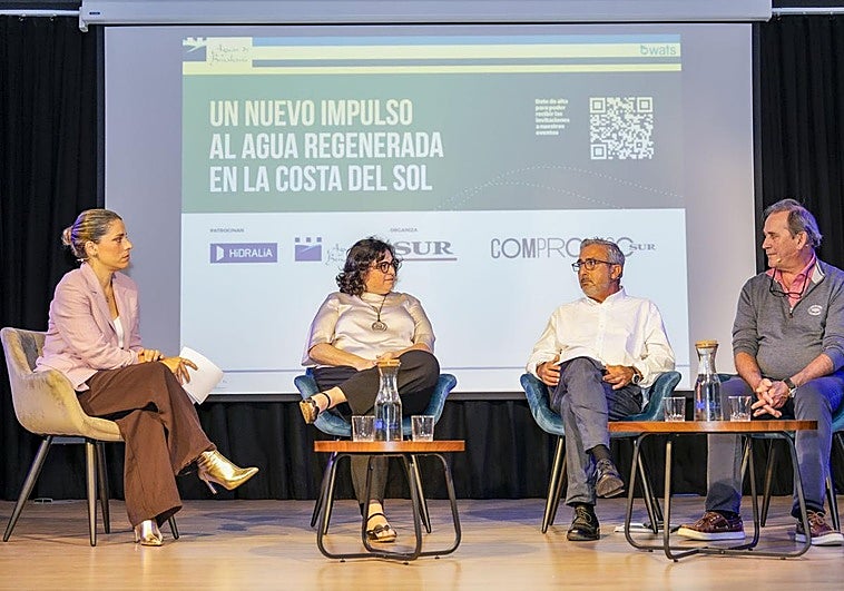 De izquierda a derecha, Celia Bermejo, Isabel Hurtado, Ulises Ameyugo y José Canales