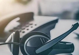Buscan a 150 personas en Málaga para trabajar de agentes telefónicos: estos son los requisitos
