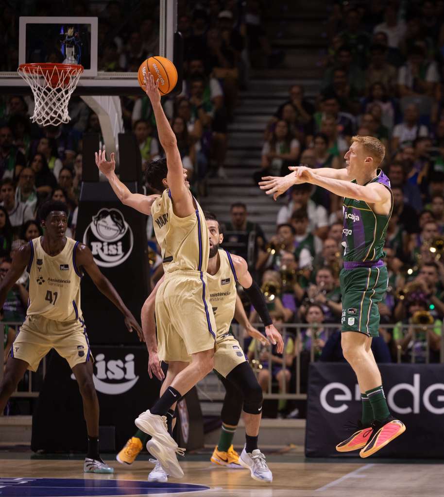 Las mejores imágenes del Unicaja-Barcelona
