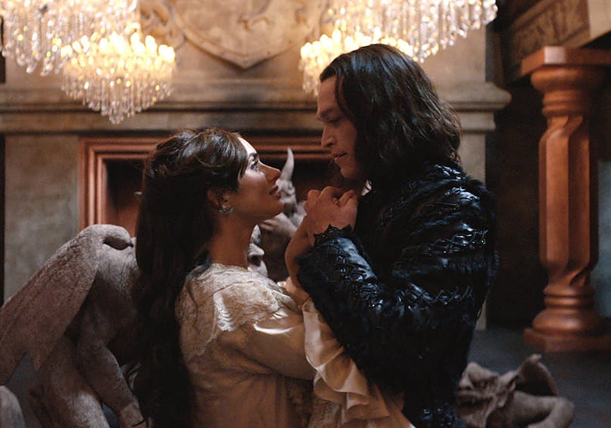 Caleb Landry Jones y Christoph Waltz protagonizan el 'Drácula' de Luc Besson.