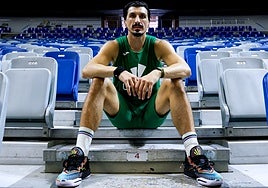 Nihad Djedovic posa para SUR antes de la entrevista en el Carpena.