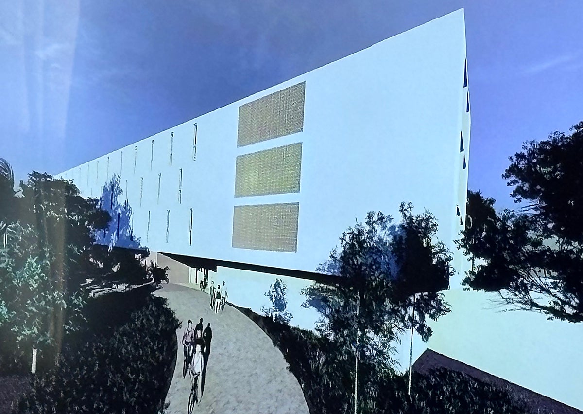 Imagen secundaria 1 - Dos imágenes del proyecto de reforma del Parador de Turismo de Nerja y asistentes a la presentación.