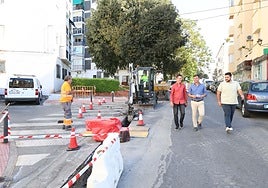 El concejal de Obras, Diego López, ha visitado la actuación que ha iniciado su delegación.