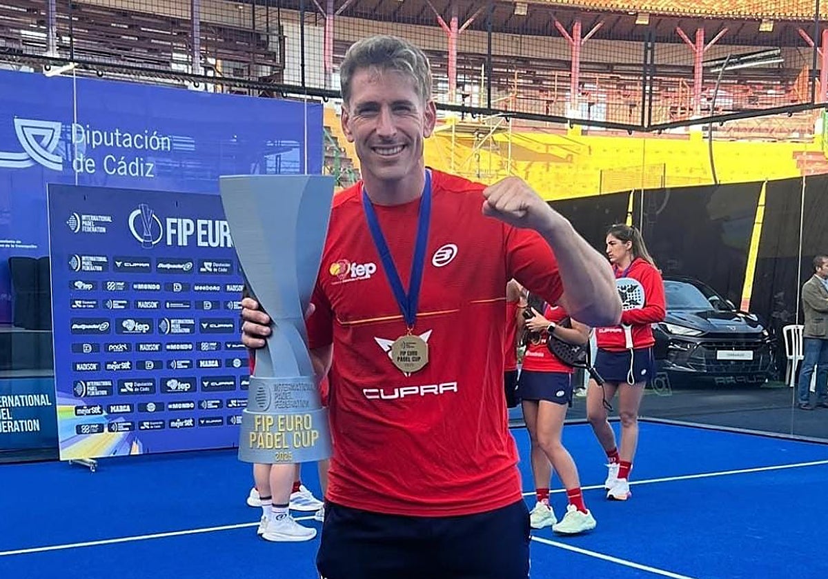 Álex Ruiz impulsa a la selección española en la conquista del Europeo de pádel