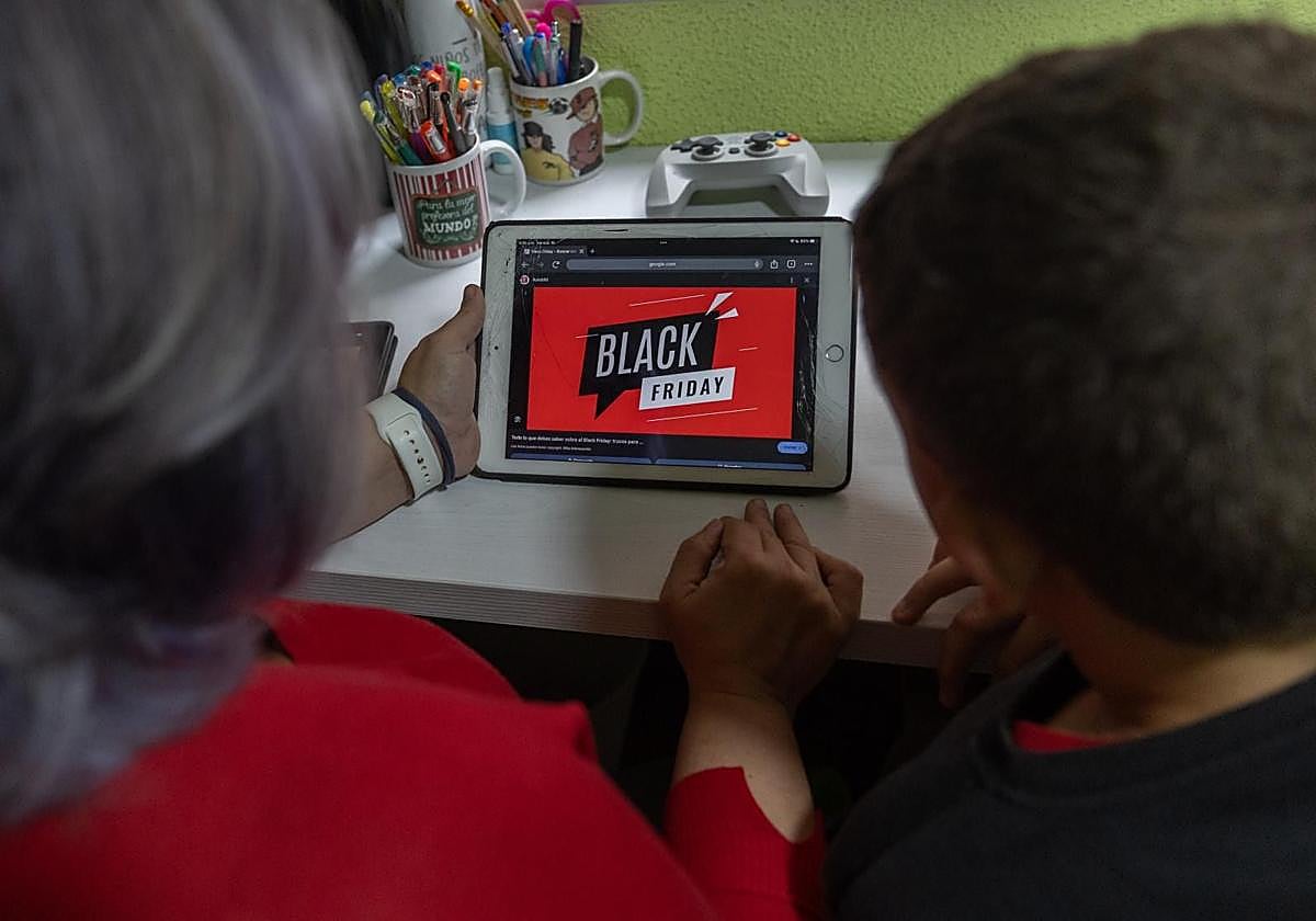 El Black Friday se celebra tanto en tiendas físicas como online.