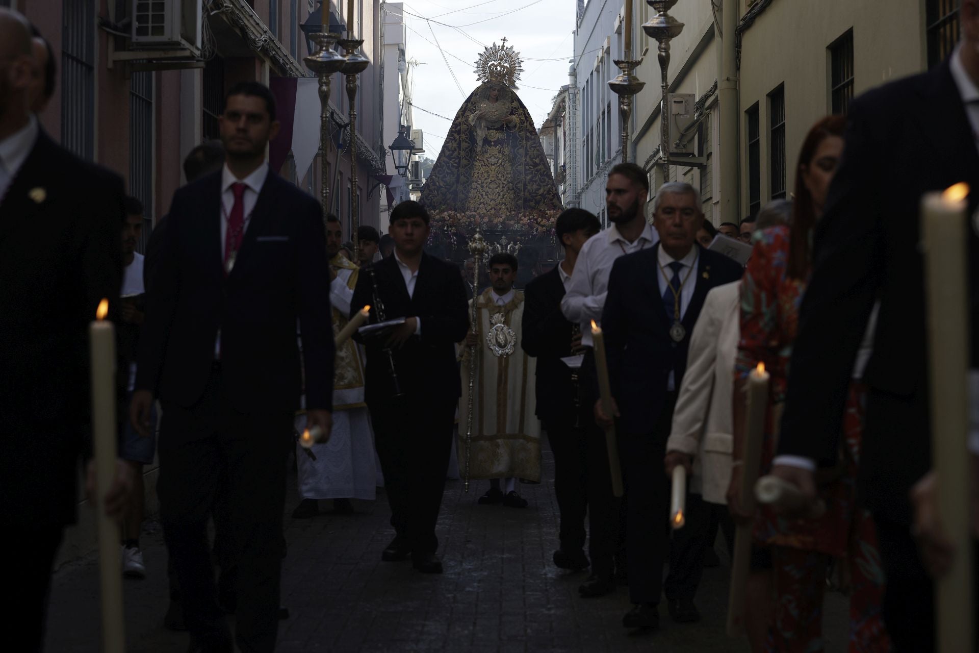 Detalles de la misa y su posterior traslado.