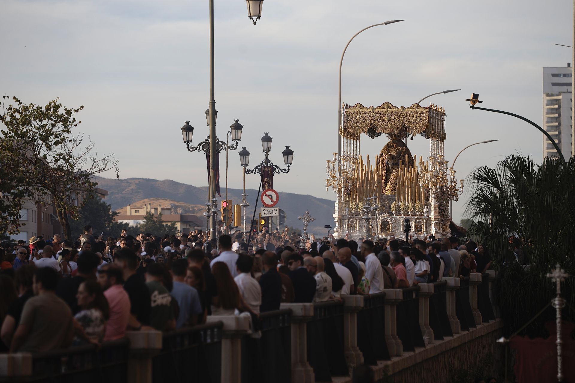 La procesión extraordinaria de la Virgen de la Trinidad, en imágenes