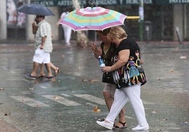 Aemet amplía su alerta por fuertes lluvias y tormentas en Andalucía a cinco provincias este domingo
