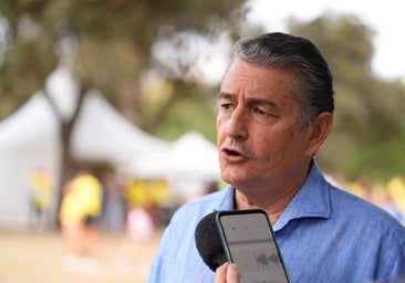 Sanz apoya a las mujeres con cáncer y tiende la mano a las asociaciones