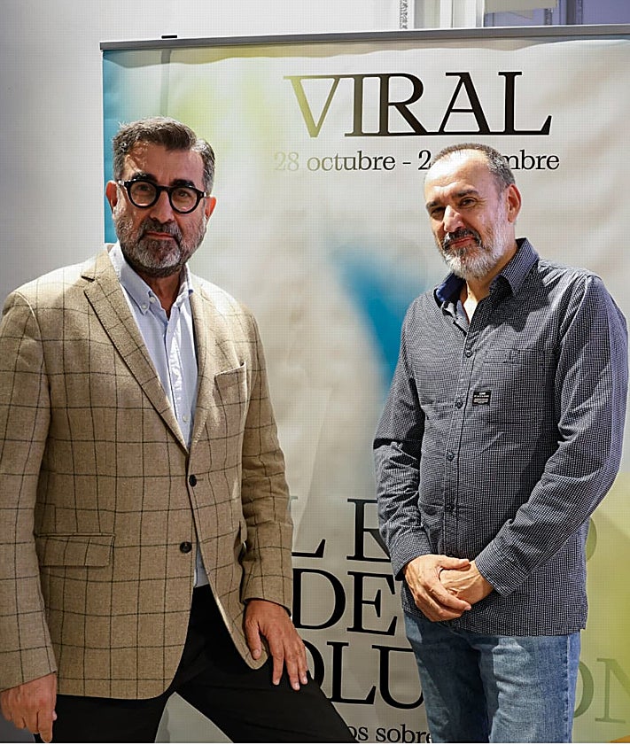 Imagen secundaria 2 - Más imágenes del ciclo de este martes, celebrado en el Colegio de Arquitectos. 