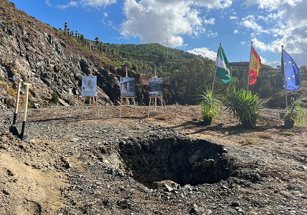 Imagen principal - Momentos del acto.