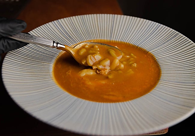 La fabada es uno de los platos más demandados en Verum.