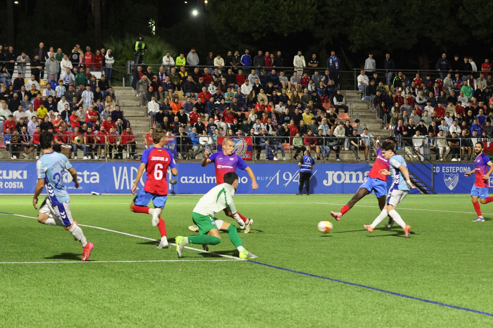 El Estepona-Málaga de Copa del Rey, en imágenes