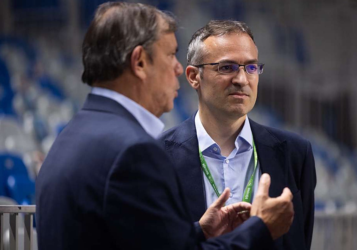 Juanma Rodríguez, director deportivo, y Asier Alonso, secretario técnico.