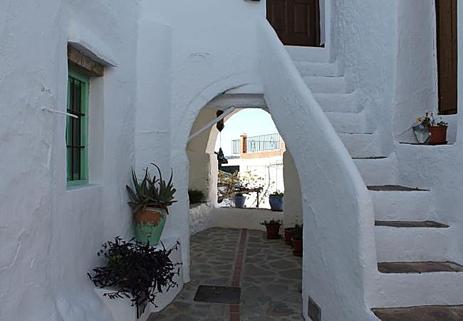 Rincón del casco urbano de Salares.
