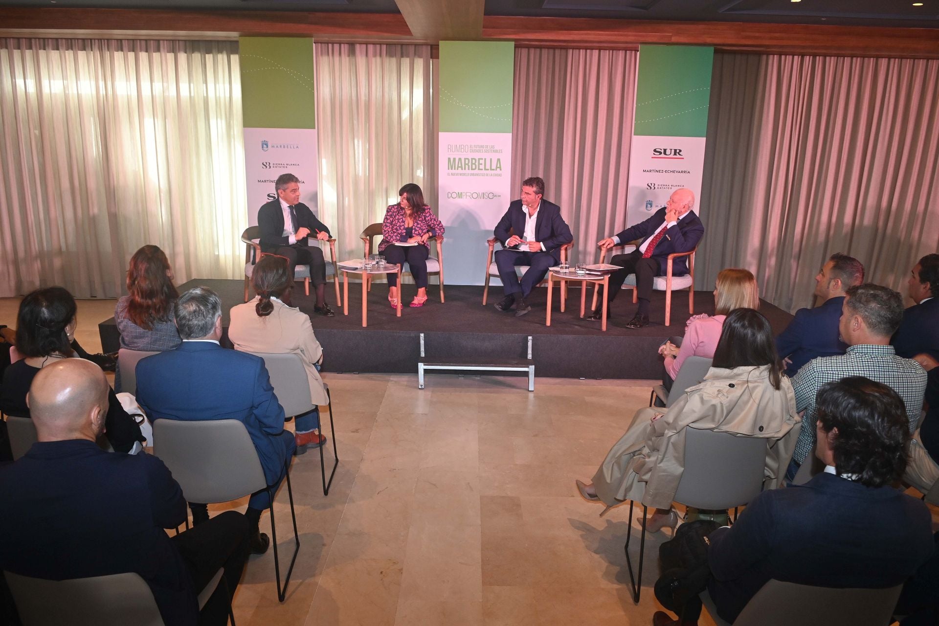 El foro foro &#039;Rumbo, el futuro de las ciudades sostenibles&#039; en Marbella, en imágenes