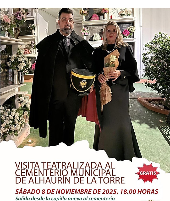 Imagen secundaria 2 - El conde de Bailén fotografía a la persona que da vida a su antepasado; foto de una de las visitas y cartel de la edición de este año. 