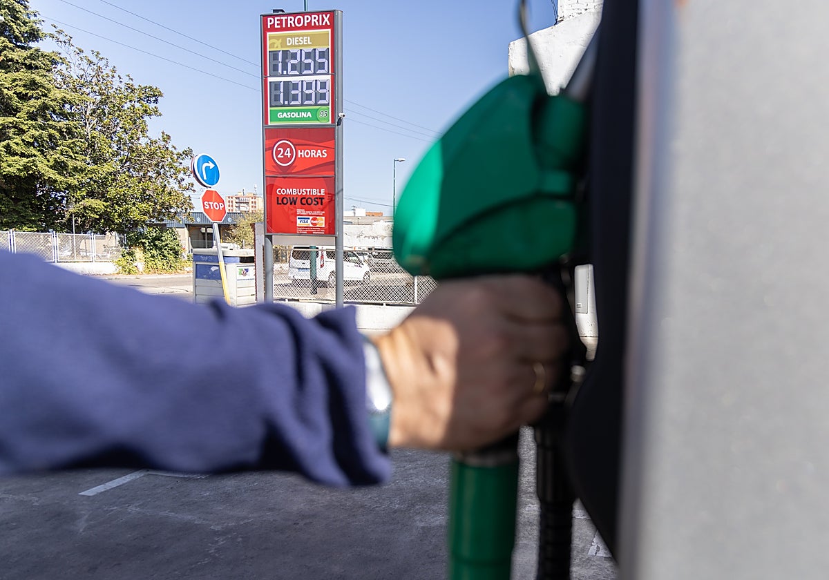 Imagen de archivo de una gasolinera.