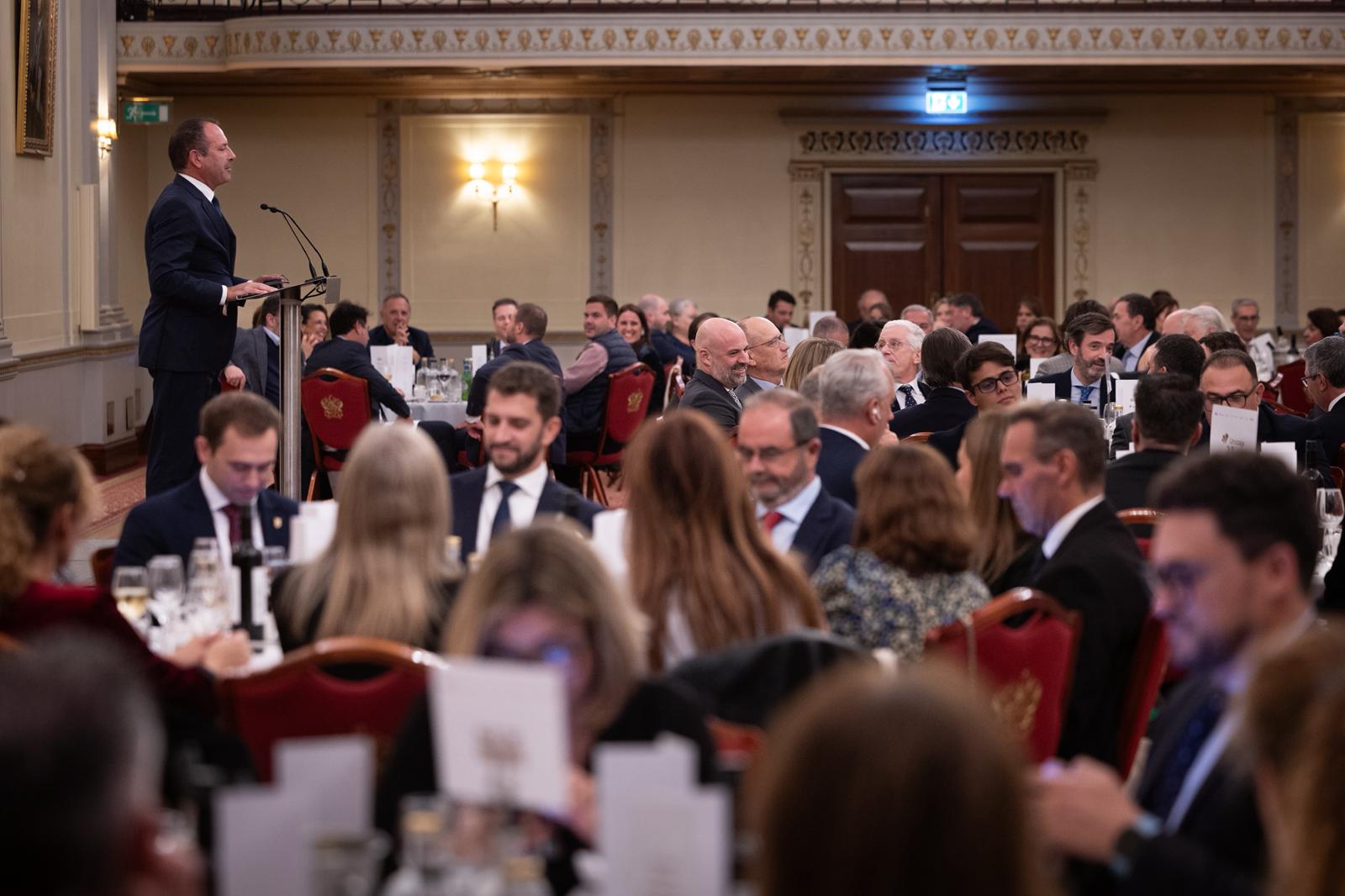 Cena de SUR en la World Travel Market 2025