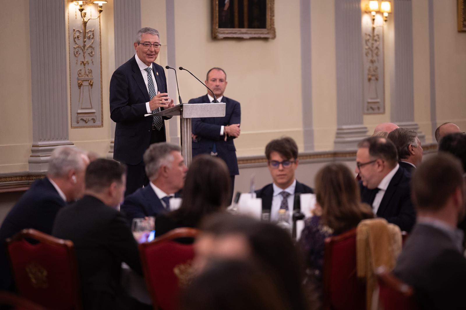 Cena de SUR en la World Travel Market 2025