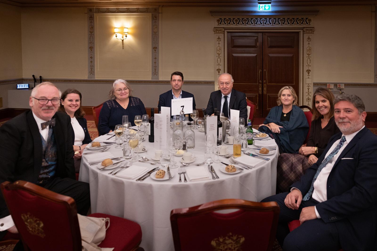 Cena de SUR en la World Travel Market 2025