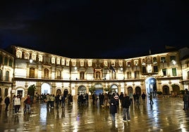 La nueva iluminación en la plaza Ochavada de Archidona.