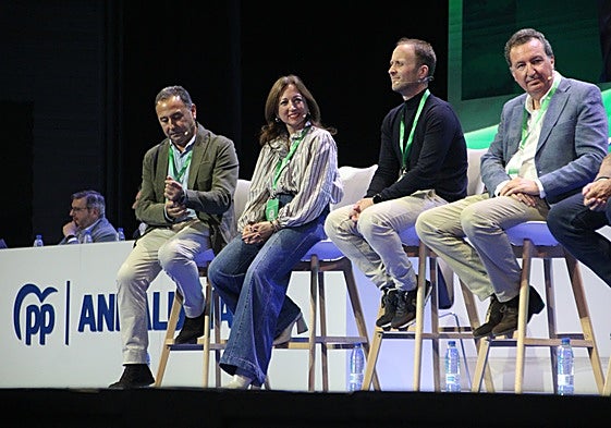 Navarro, junto a los presidentes del PP de Sevilla, Jaén y Huelva.