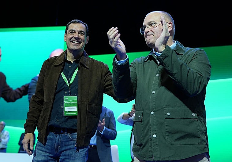 Juanma Moreno y el secretario general del PP, Miguel Tellado.