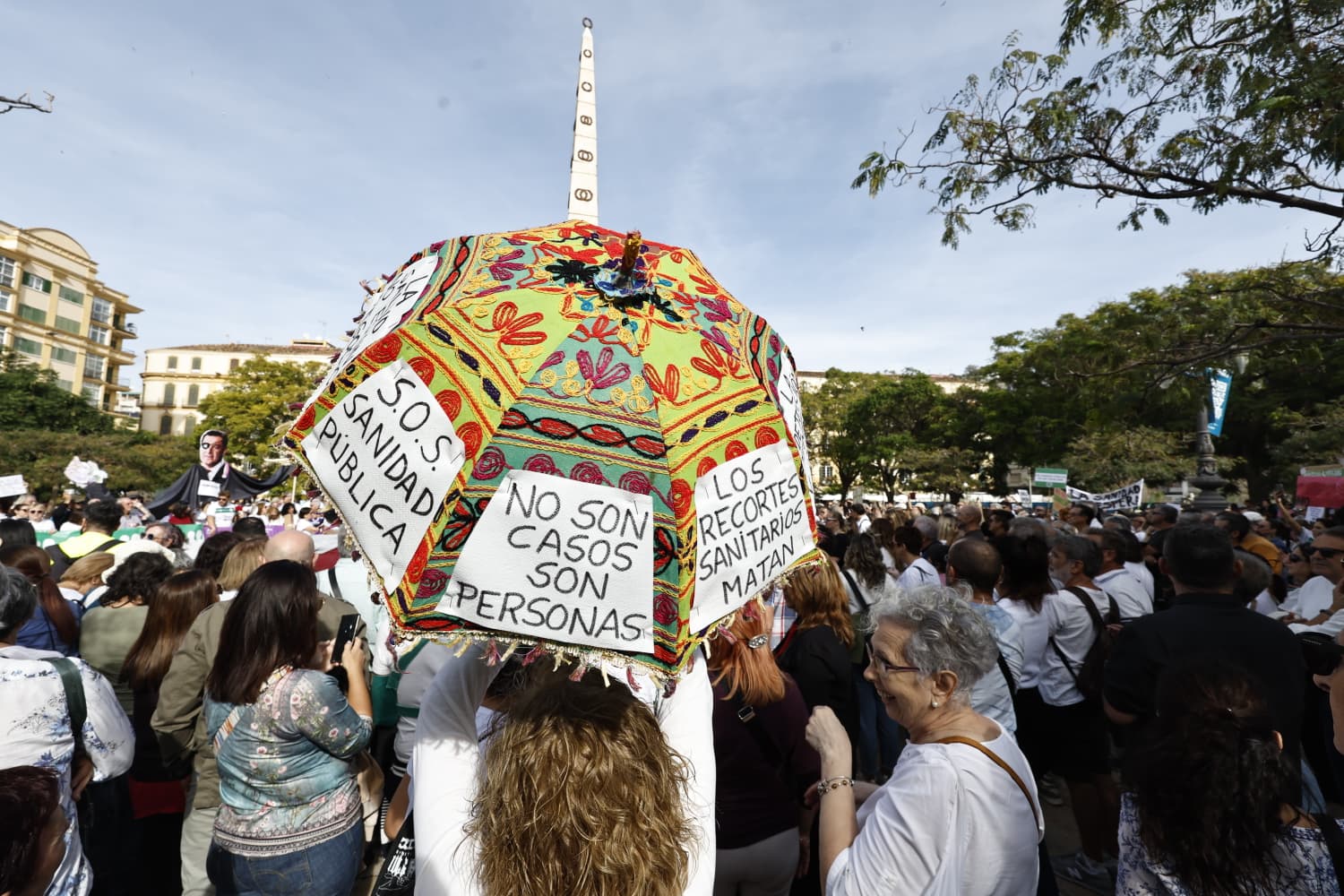 Fotos | Miles de personas recorren el Centro de Málaga en defensa de la sanidad pública