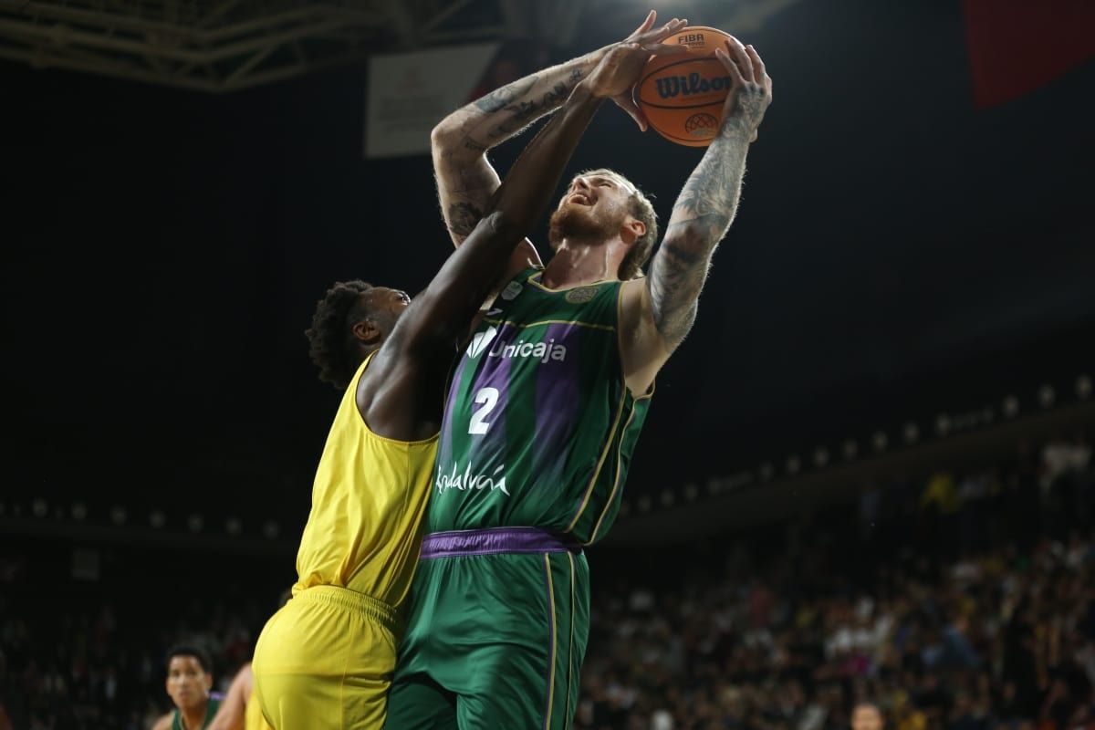 La victoria del Unicaja en la pista del Mersin turco, en imágenes