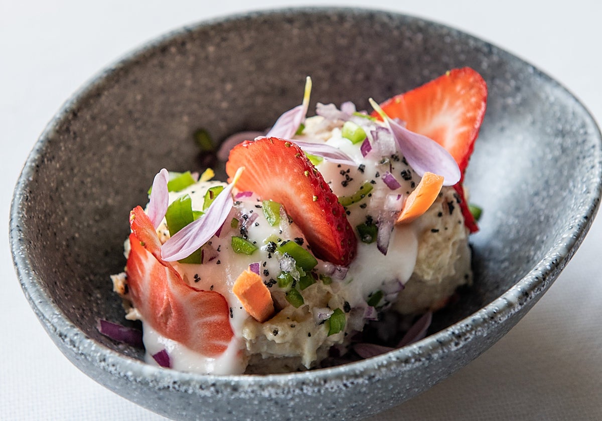 Ensaladilla rusa que elaboran en Las Llaves.