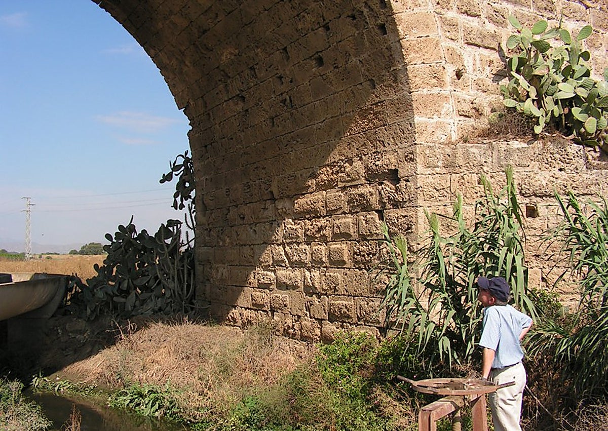 Imagen secundaria 1 - La triste historia de la que iba a ser la mayor obra hidráulica de Málaga