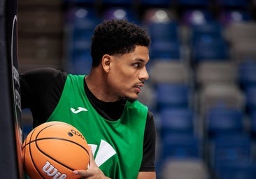 El Unicaja trata de agilizar la salida de Castañeda, que mantiene su cartel en el mercado