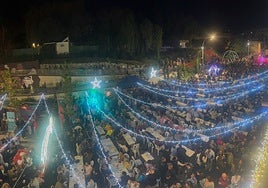 Aspecto del ambiente de la zambomba de la Cofradía del Rocío el pasado año.