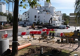 Imagen de los trabajos que desarrolla el Ayuntamiento para mejorar la red de pluviales.